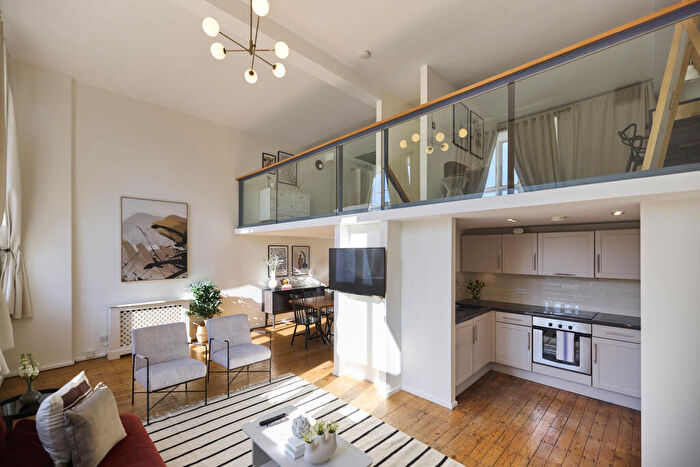 1 Bedroom Flat To Rent In St. Gabriel Manor, Cormont Road, SE5