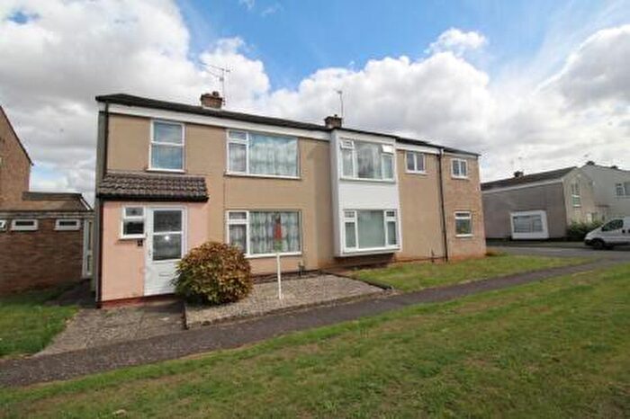 3 Bedroom Semi-Detached House To Rent In Broadhaven Close, Leamington Spa, Warwickshire, CV31