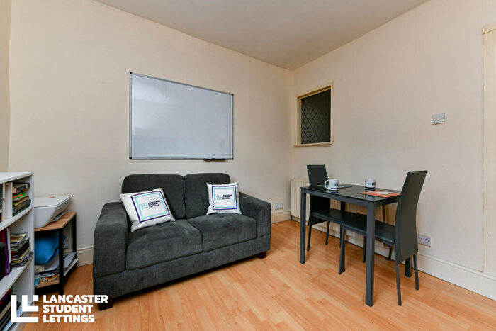 1 Bedroom Flat To Rent In Ridge Street, Lancaster, LA1