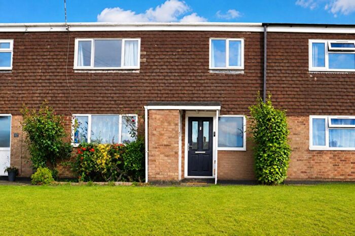 3 Bedroom Terraced House For Sale In Watling Road, Kenilworth, Warwickshire, CV8