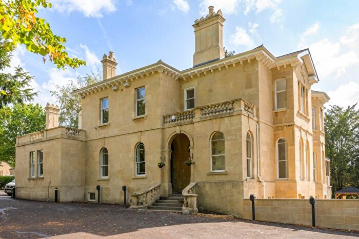 1 Bedroom Apartment For Sale In Oakfield House, Weston Park, Bath, BA1