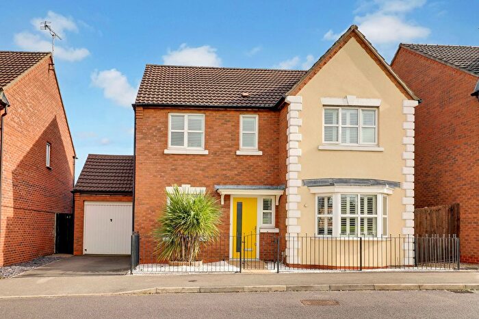 4 Bedroom Detached House For Sale In Dunsil Road, Mansfield Woodhouse, NG19