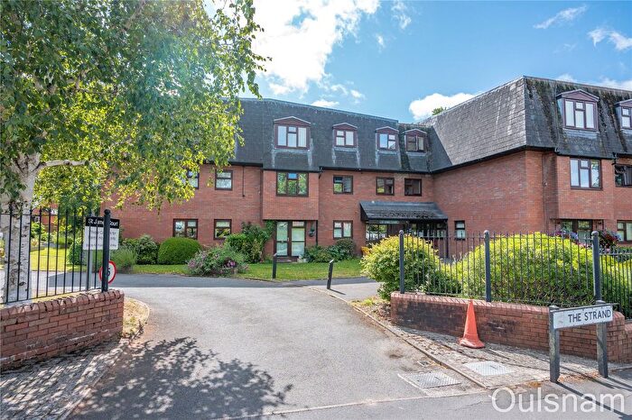 1 Bedroom Flat For Sale In The Strand, Bromsgrove, Worcestershire, B61