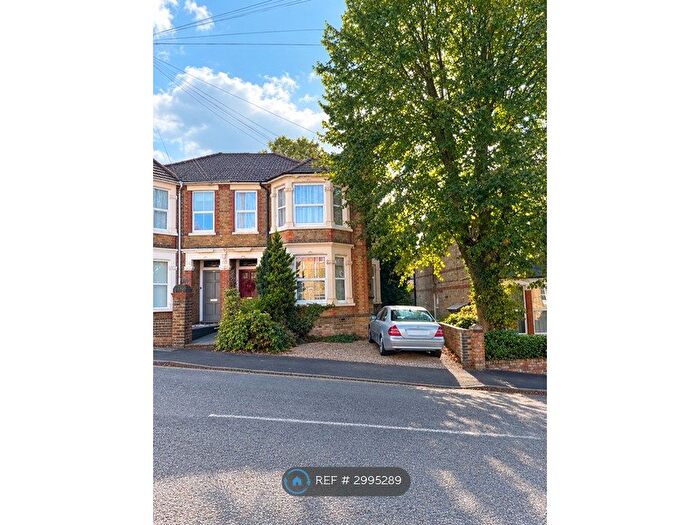 2 Bedroom Maisonette To Rent In Priory Road, High Wycombe, HP13