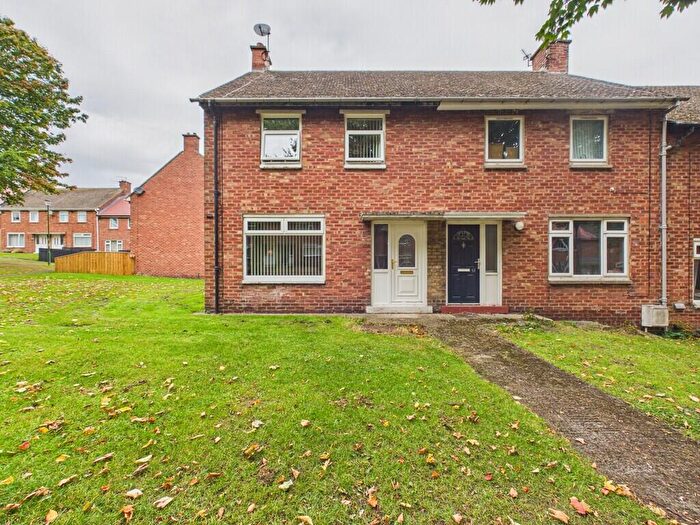 3 Bedroom End Of Terrace House For Sale In Albion Gardens, Burnopfield, Newcastle Upon Tyne, NE16