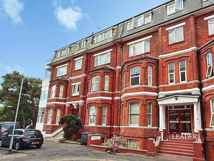 Studio To Rent In Crag Hall, - Durley Gardens, Bournemouth, BH2