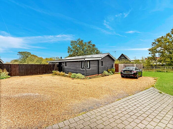 3 Bedroom Detached Bungalow For Sale In Lower Green Road, Blackmore End, Braintree, CM7