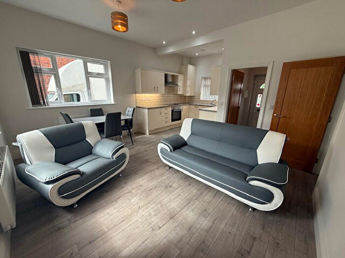 1 Bedroom Apartment To Rent In Milton House, Binningtons Gardens, Hull, North Humberside, HU10
