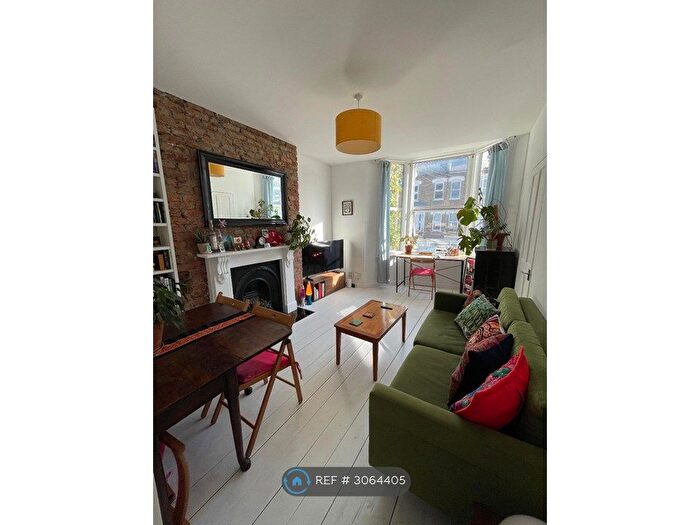 1 Bedroom Flat To Rent In Saltoun Road, London, SW2