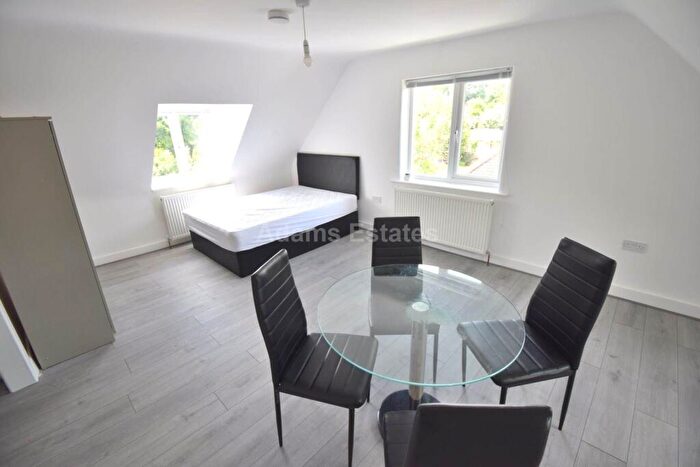 Studio To Rent In Oxford Road, Reading, RG31