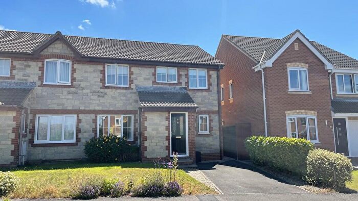 4 Bedroom Semi-Detached House To Rent In The Cornfields, Wick St Lawrence, BS22