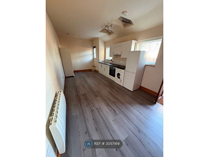 Studio To Rent In Tavistock St, Bedford, MK40