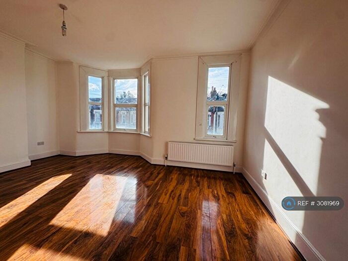 2 Bedroom Maisonette To Rent In Caulfield Road, London, E6