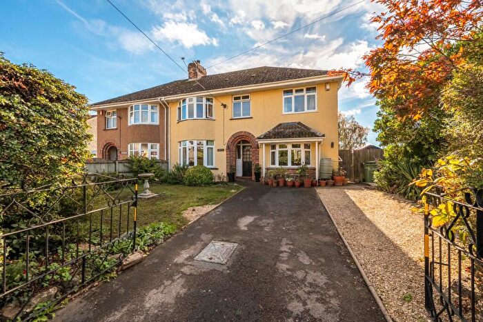 4 Bedroom Semi-Detached House For Sale In Bath Road, Wells, BA5