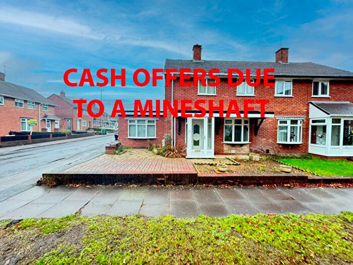 2 Bedroom Terraced House For Sale In Littleton Road, Willenhall, WV12