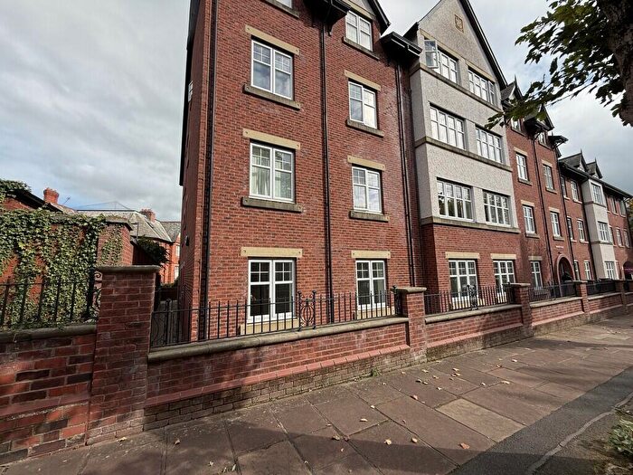 2 Bedroom Flat For Sale In Hanson Place, Warwick Square, CA1