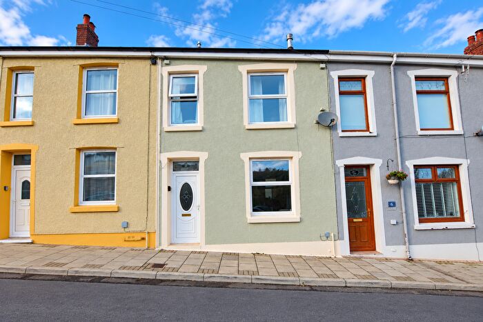 3 Bedroom Terraced House To Rent In Bwllfa Dare Terrace, Aberdare, CF44