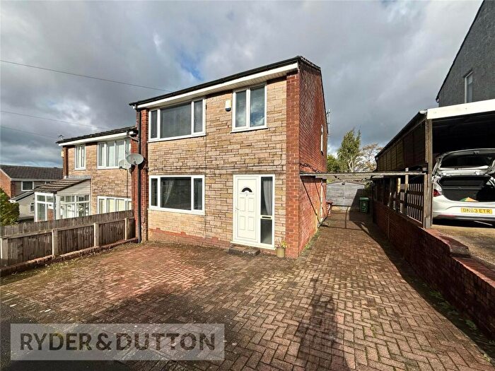 3 Bedroom Semi-Detached House To Rent In Bucklow Close, Oldham, Greater Manchester, OL4
