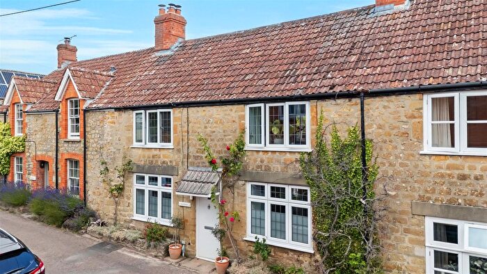 2 Bedroom Property For Sale In Uploders, Bridport, DT6