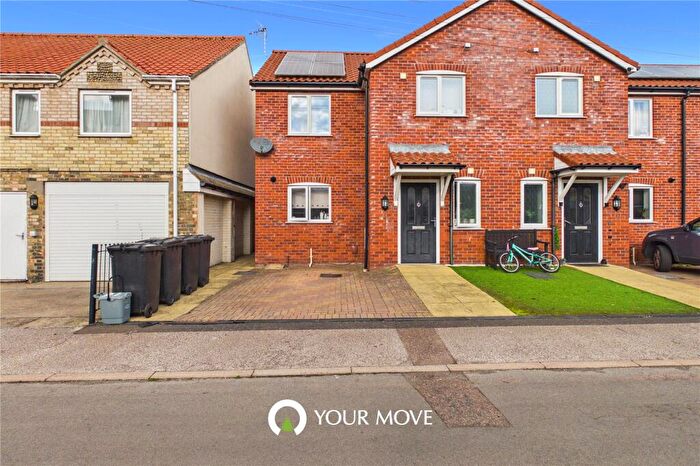 3 Bedroom Semi-Detached House To Rent In Harold Road, Lowestoft, Suffolk, NR33