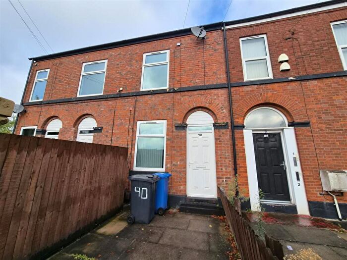 1 Bedroom Flat To Rent In Wellington Road, Ashton-Under-Lyne, OL6
