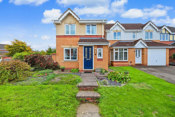 3 Bedroom Detached House For Sale In Ridge Drive, Rugby, CV21