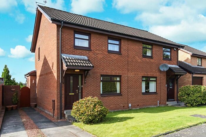 3 Bedroom Semi-Detached House For Sale In Farmington Avenue, Sandyhills, G32