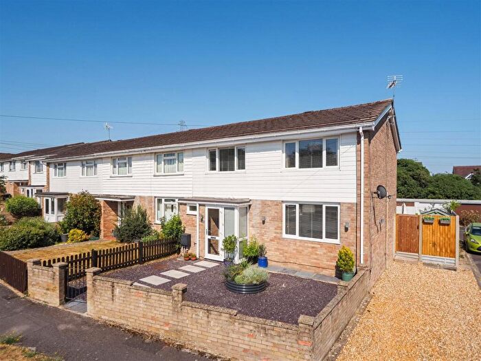 3 Bedroom End Of Terrace House To Rent In Armstrong Rise, Charlton, Andover, SP10