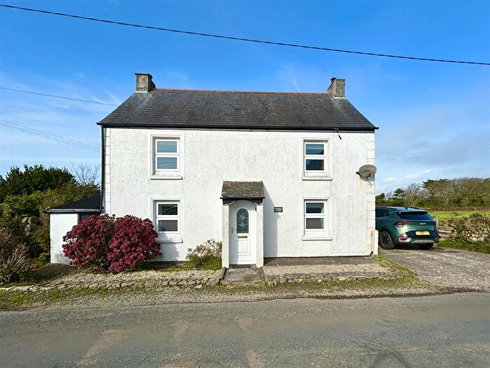 3 Bedroom Detached House For Sale In Hendra Lane, Helston, TR13