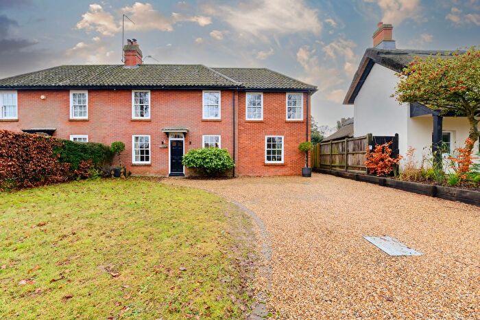 5 Bedroom Semi-Detached House For Sale In Beech Road, Wroxham, NR12