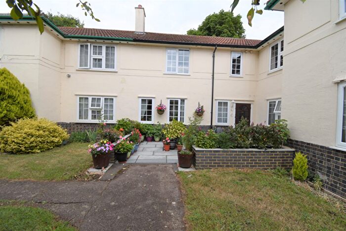 3 Bedroom Flat To Rent In Guessens Court, Welwyn Garden City., AL8