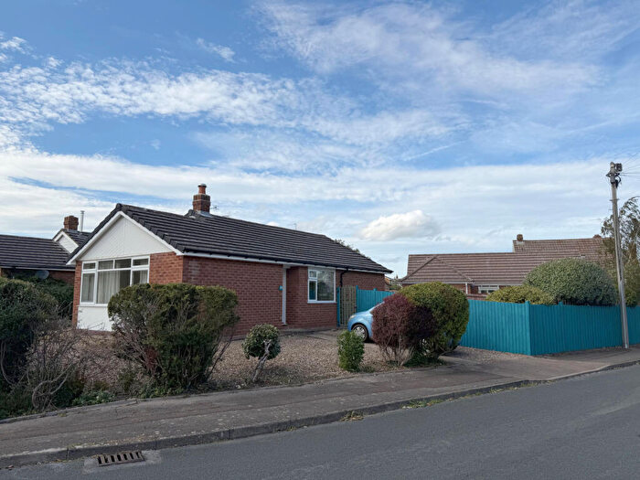 3 Bedroom Detached Bungalow For Sale In Rosefield Crescent, Newtown, Tewkesbury, GL20
