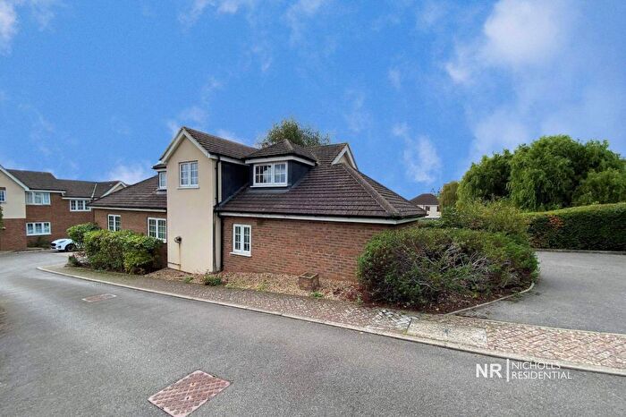 4 Bedroom Detached Bungalow For Sale In Green Lane, Chessington, Surrey., KT9