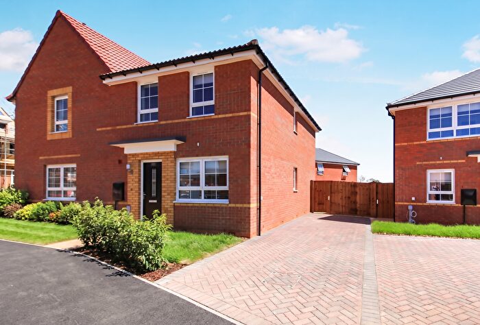 3 Bedroom Semi-Detached House To Rent In Almond Avenue, Peterborough, PE7