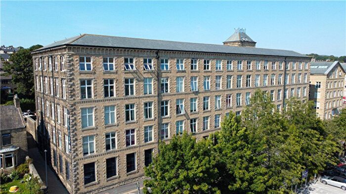 2 Bedroom Flat For Sale In Broughton Road, Skipton, North Yorkshire, BD23