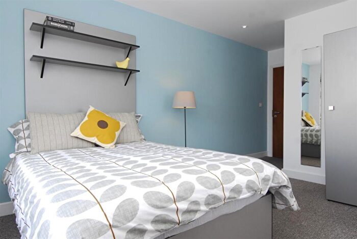 8 Bedroom Apartment To Rent In Kinterbury Street, Plymouth, PL1
