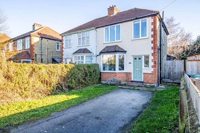 3 Bedroom Semi-Detached House For Sale In Green End Road, Cambridge, CB4