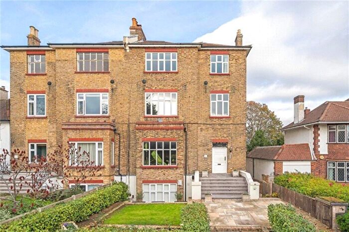 1 Bedroom Maisonette For Sale In Border Road, Sydenham, London, SE26