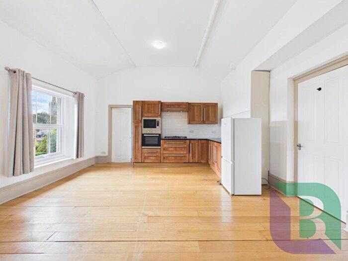 1 Bedroom Apartment To Rent In Vicarage Court, Hanslope, MK19