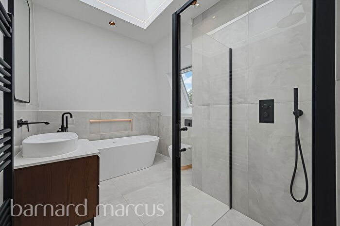 4 Bedroom Property To Rent In Winston Close, London, SW20