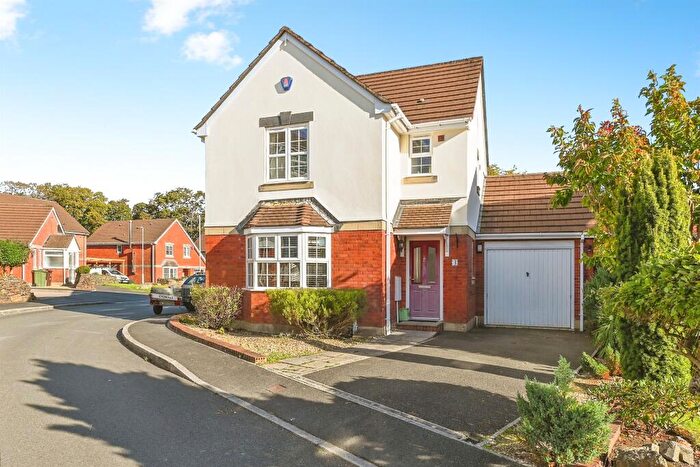 3 Bedroom Detached House For Sale In The Birches, Plymouth, PL6