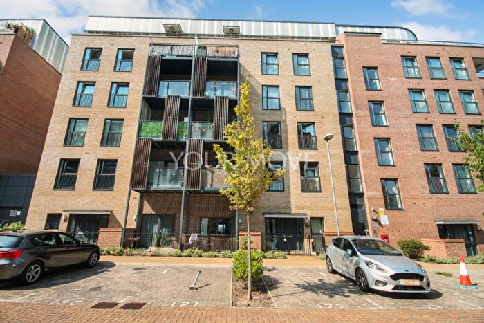 2 Bedroom Flat To Rent In Maxwell Road, Romford, RM7