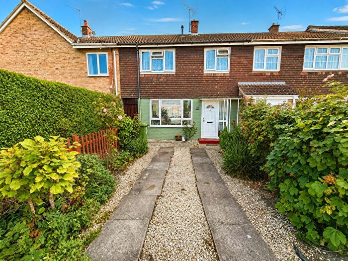 3 Bedroom Terraced House For Sale In Eddiwick Avenue, Houghton Regis, LU5
