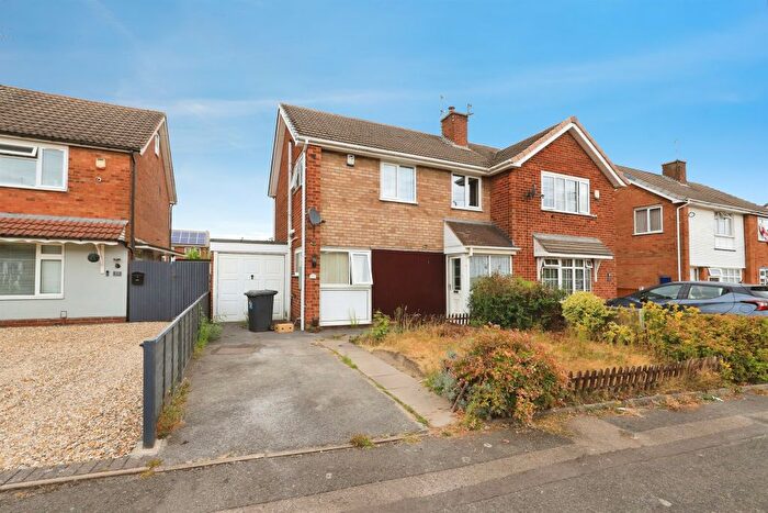 3 Bedroom Semi-Detached House For Sale In Helming Drive, Eastfield, Wolverhampton, WV1
