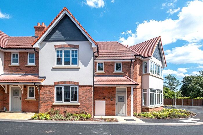 2 Bedroom Flat To Rent In Woodleigh Avenue, Harborne, Birmingham, B17