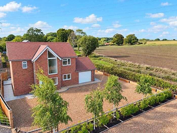 3 Bedroom Detached House For Sale In Petersham Lane, Gaunts Common, Wimborne, BH21