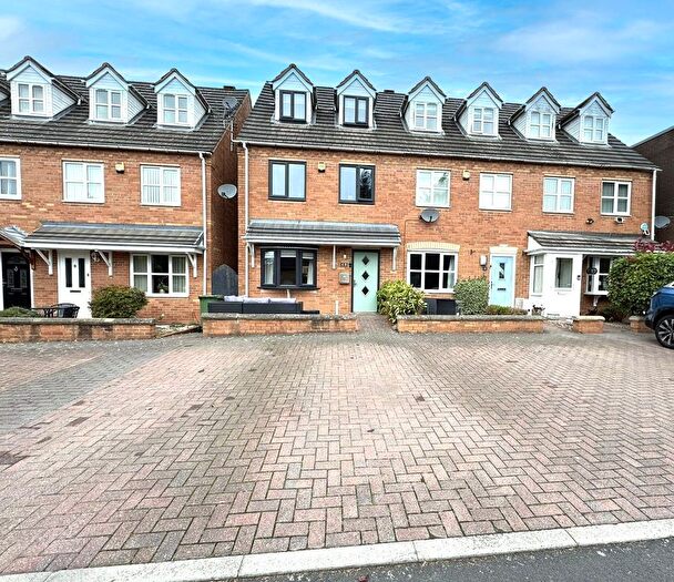 3 Bedroom Terraced House For Sale In Pattenham Close, Willenhall, WV12