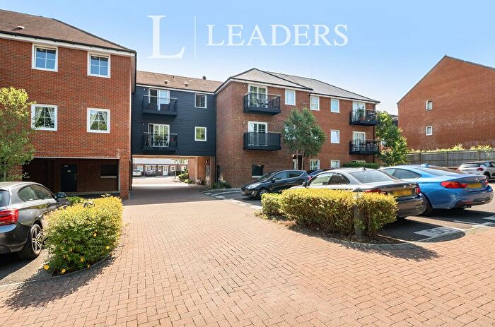 1 Bedroom Flat For Sale In Campion Square, Dunton Green, Sevenoaks, TN14