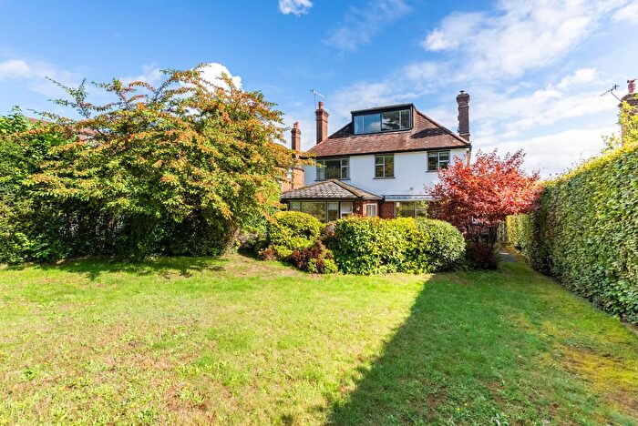 4 Bedroom Detached House For Sale In Milton Avenue, Westcott, RH4