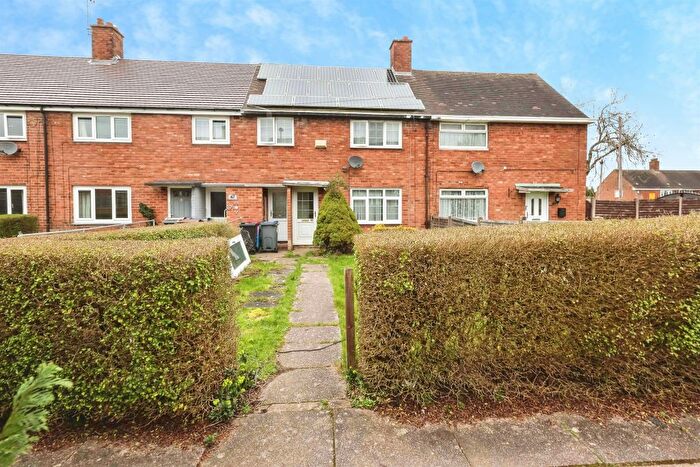 3 Bedroom Terraced House For Sale In Scotland Lane, Bartley Green, Birmingham, B32